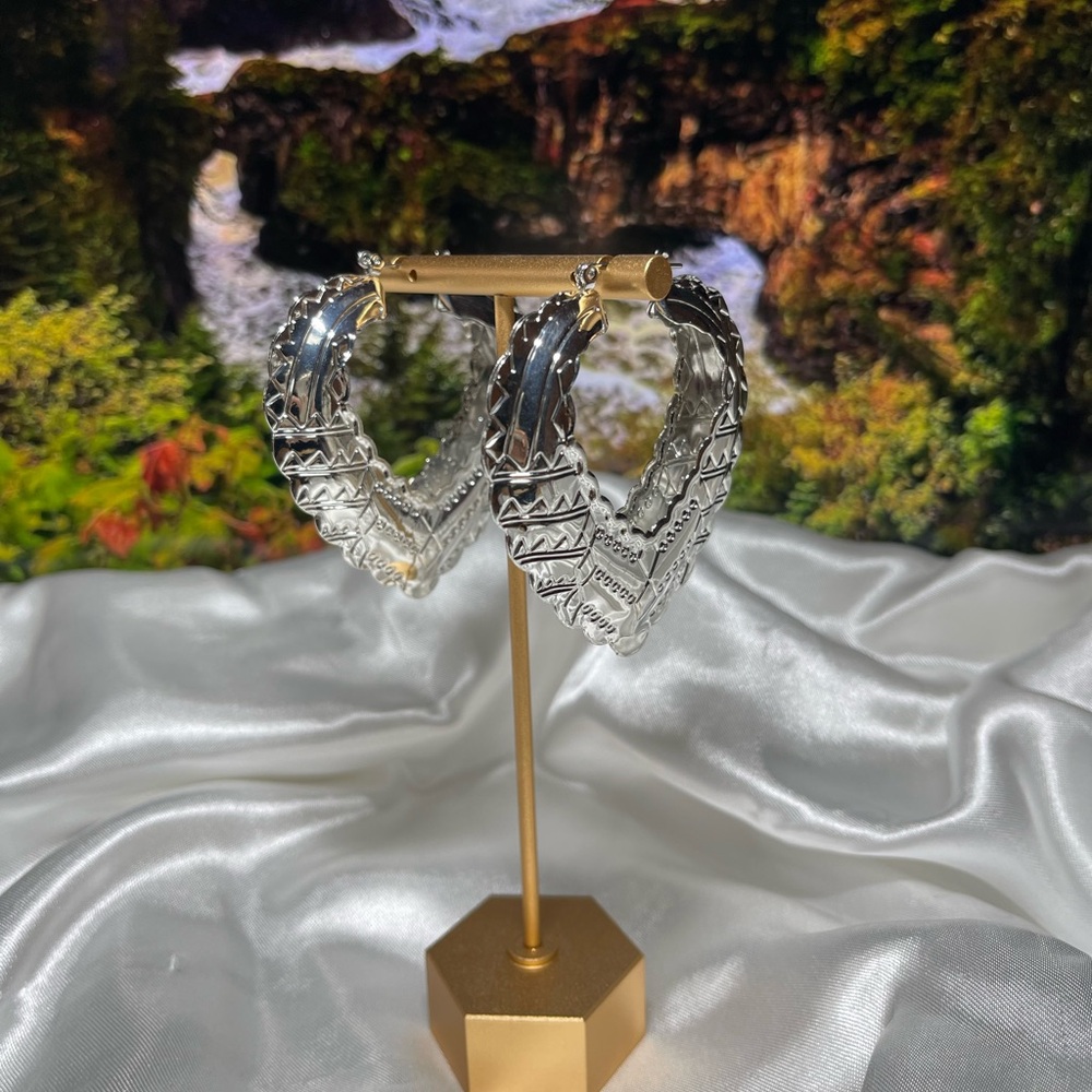 Cuuuute earrings!